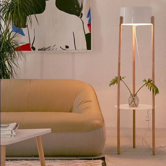victor tripod floor lamp